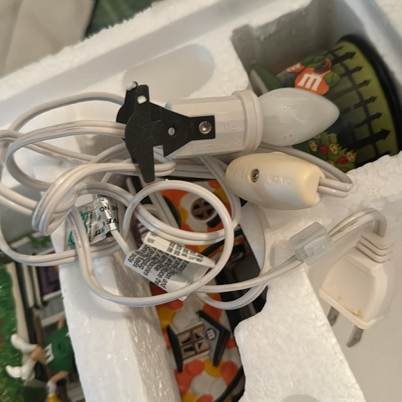 Department 56 Spooky Lighted House & Candy Dish with Green Mrs. M&M - Picture 5 of 8